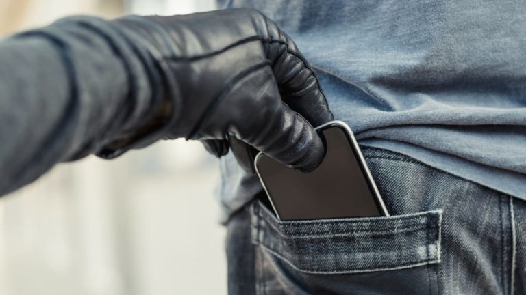 what-to-do-if-your-mobile-phone-is-stolen-fixingblog